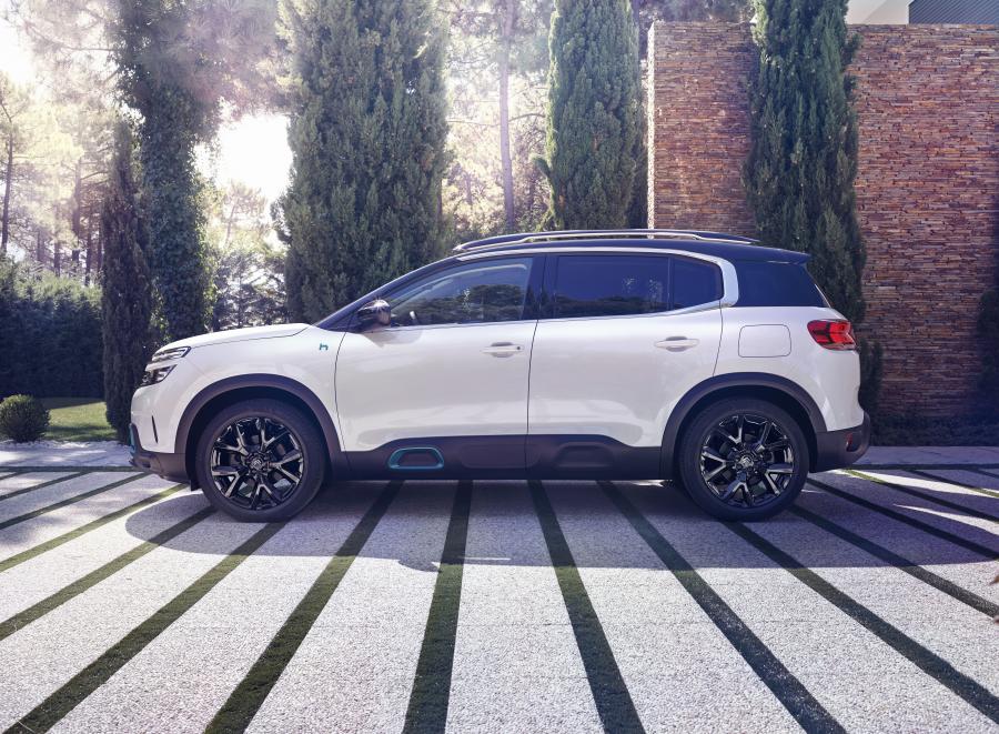  Citroen C5 Aircross SUV Hybrid 2019 года  (WW) (фото 31 из 49)
